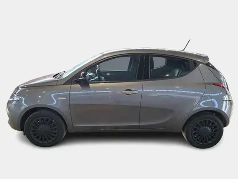 Used LANCIA YPSILON Hybrid 2022 Ad 