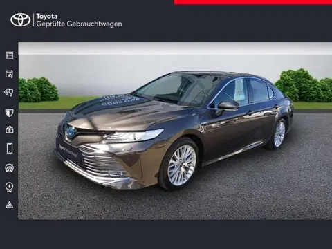 Used TOYOTA CAMRY Hybrid 2019 Ad 