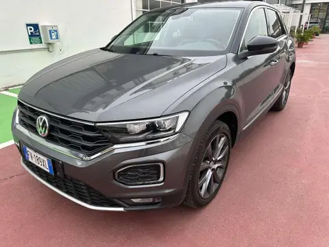 Used VOLKSWAGEN T-ROC Diesel 2019 Ad 