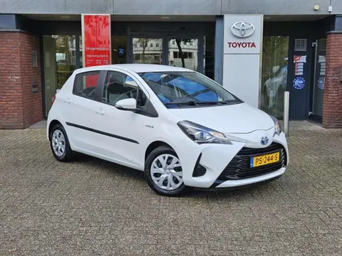 Used TOYOTA YARIS Hybrid 2017 Ad 