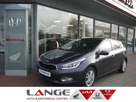 Used KIA CEED Petrol 2014 Ad 