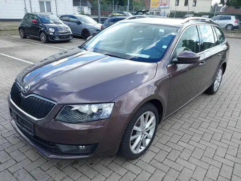 Used SKODA OCTAVIA Petrol 2014 Ad 