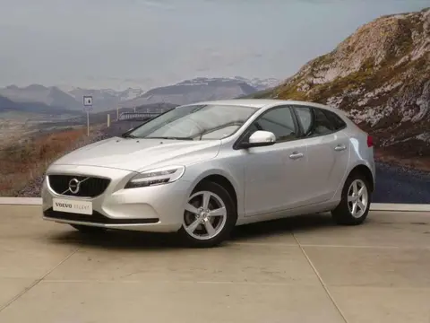 Annonce VOLVO V40 Essence 2018 d'occasion 