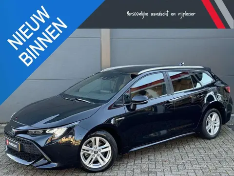 Used TOYOTA COROLLA Hybrid 2021 Ad 