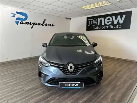 Used RENAULT CLIO Hybrid 2021 Ad 