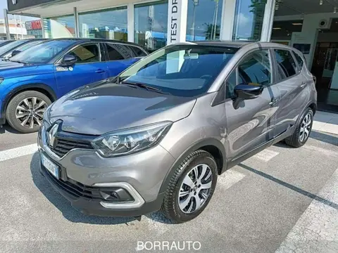 Used RENAULT CAPTUR Petrol 2018 Ad 