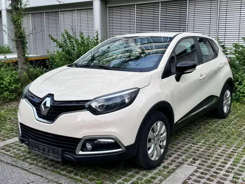 Used RENAULT CAPTUR Petrol 2015 Ad 