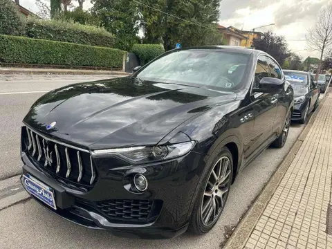 Annonce MASERATI LEVANTE Diesel 2017 d'occasion 