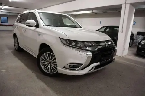 Used MITSUBISHI OUTLANDER Hybrid 2019 Ad 