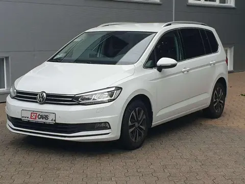 Used VOLKSWAGEN TOURAN Petrol 2018 Ad 