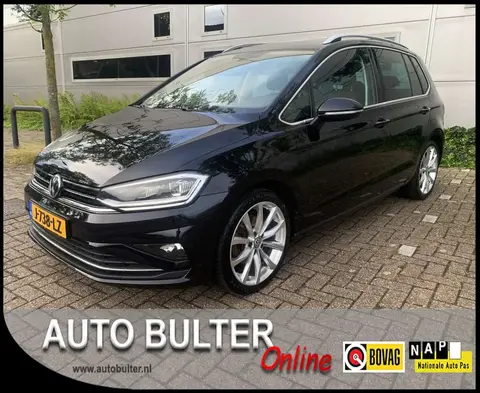 Used VOLKSWAGEN GOLF Petrol 2018 Ad 