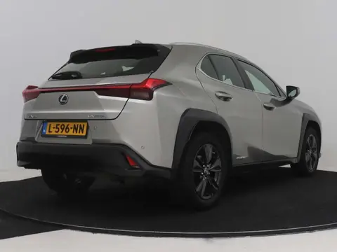 Annonce LEXUS UX Hybride 2019 d'occasion 