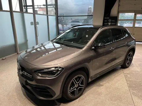 Used MERCEDES-BENZ CLASSE GLA Hybrid 2021 Ad 