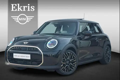 Used MINI COOPER Petrol 2024 Ad 