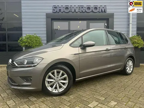 Used VOLKSWAGEN GOLF Petrol 2015 Ad 