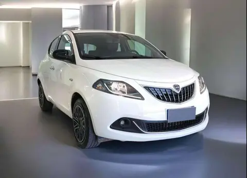 Used LANCIA YPSILON Hybrid 2023 Ad 