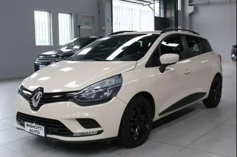 Used RENAULT CLIO Diesel 2017 Ad 