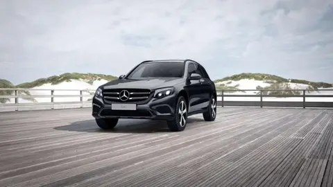 Annonce MERCEDES-BENZ CLASSE GLC Essence 2019 d'occasion Allemagne