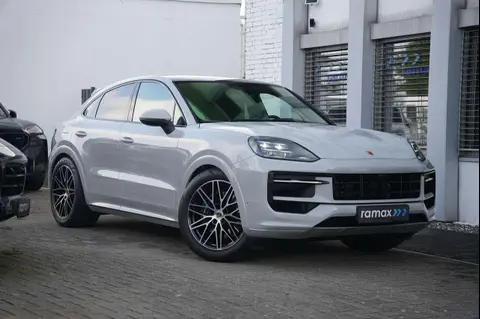 Used PORSCHE CAYENNE Hybrid 2023 Ad 