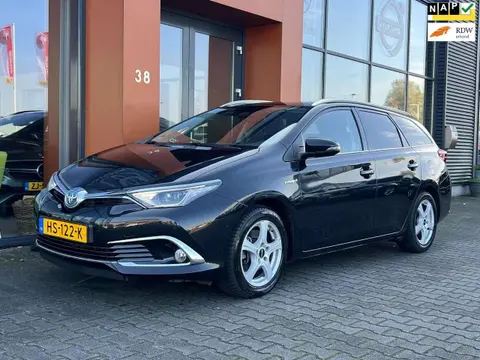 Used TOYOTA AURIS Hybrid 2015 Ad 