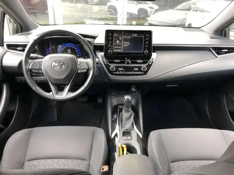 Used TOYOTA COROLLA Hybrid 2022 Ad 