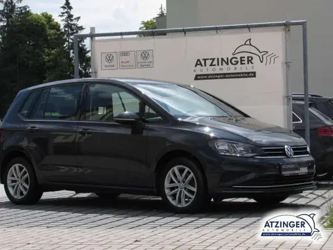 Used VOLKSWAGEN GOLF Petrol 2019 Ad 