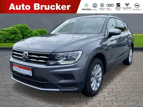 Used VOLKSWAGEN TIGUAN Petrol 2019 Ad 