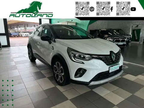 Used RENAULT CAPTUR Hybrid 2021 Ad 