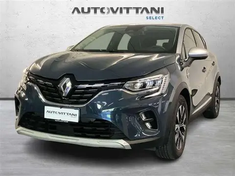 Used RENAULT CAPTUR Hybrid 2023 Ad 