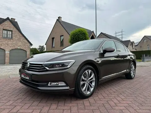 Used VOLKSWAGEN PASSAT Petrol 2015 Ad Belgium