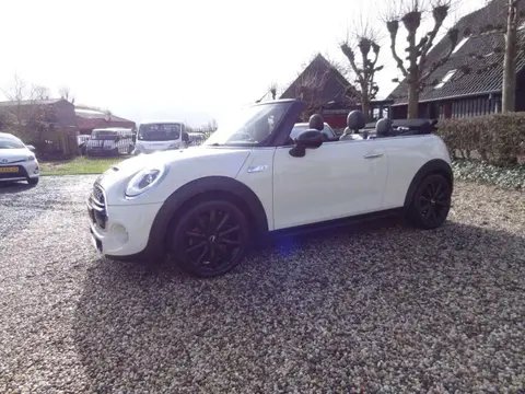 Used MINI COOPER Petrol 2016 Ad 