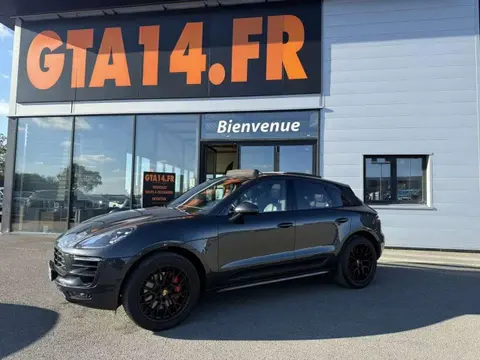 Used PORSCHE MACAN Petrol 2018 Ad 