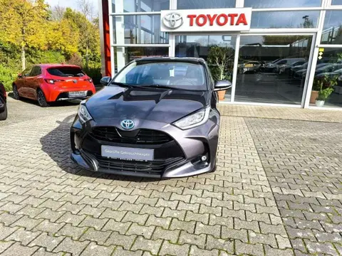 Used TOYOTA YARIS Hybrid 2021 Ad 