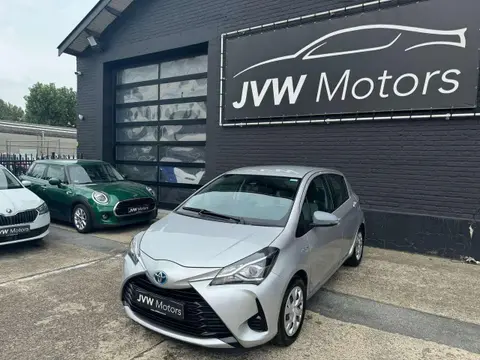 Used TOYOTA YARIS Hybrid 2019 Ad 