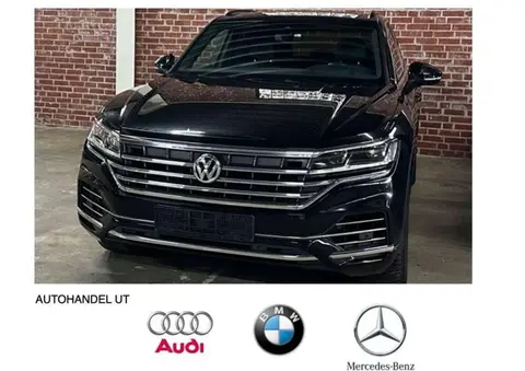 Used VOLKSWAGEN TOUAREG Diesel 2018 Ad 