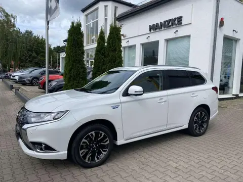 Used MITSUBISHI OUTLANDER Hybrid 2017 Ad 