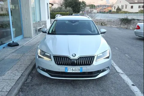 Used SKODA SUPERB Diesel 2019 Ad 