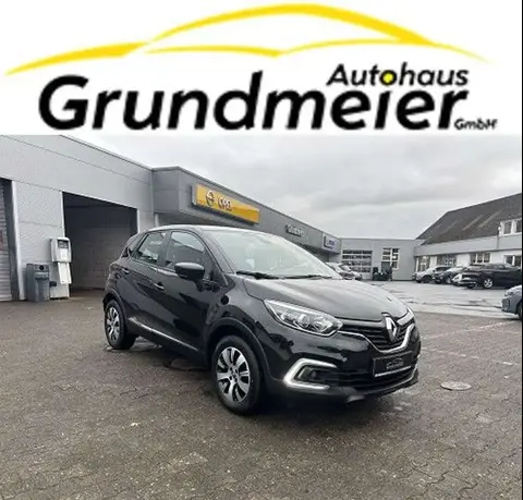 Used RENAULT CAPTUR Petrol 2018 Ad 