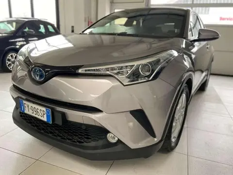 Used TOYOTA C-HR Hybrid 2019 Ad 