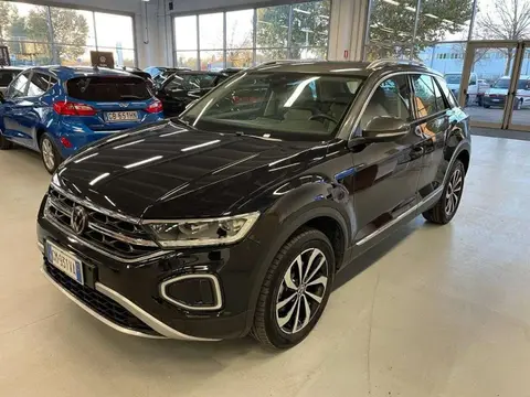 Used VOLKSWAGEN T-ROC Diesel 2023 Ad 