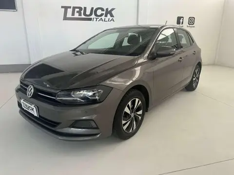 Used VOLKSWAGEN POLO  2018 Ad 