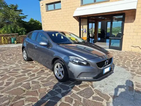 Annonce VOLVO V40 Diesel 2017 d'occasion 