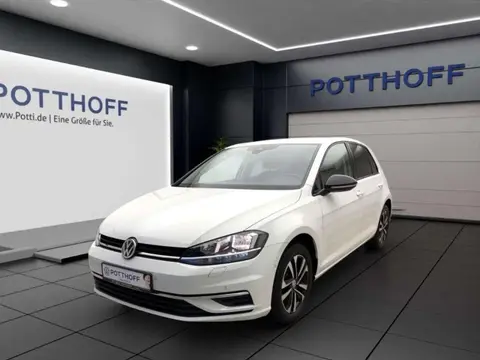 Used VOLKSWAGEN GOLF Petrol 2020 Ad 