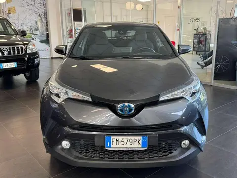 Used TOYOTA C-HR Hybrid 2018 Ad 