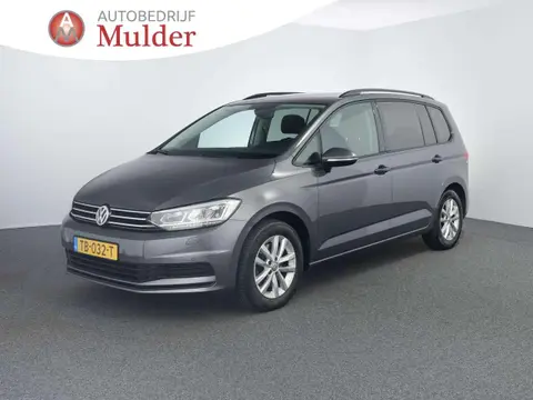 Used VOLKSWAGEN TOURAN Petrol 2018 Ad 