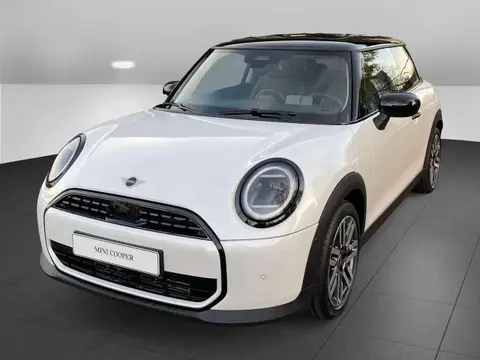 Used MINI COOPER Petrol 2024 Ad 