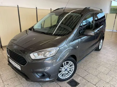 Used FORD TOURNEO Petrol 2019 Ad 