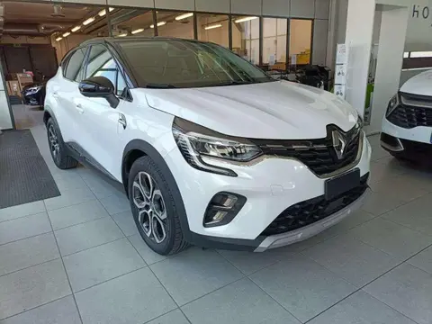 Annonce RENAULT CAPTUR Hybride 2021 d'occasion 