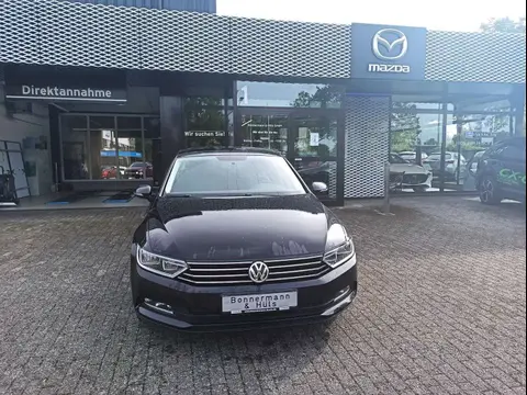 Used VOLKSWAGEN PASSAT Petrol 2015 Ad 