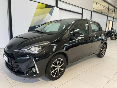 Used TOYOTA YARIS Hybrid 2018 Ad 